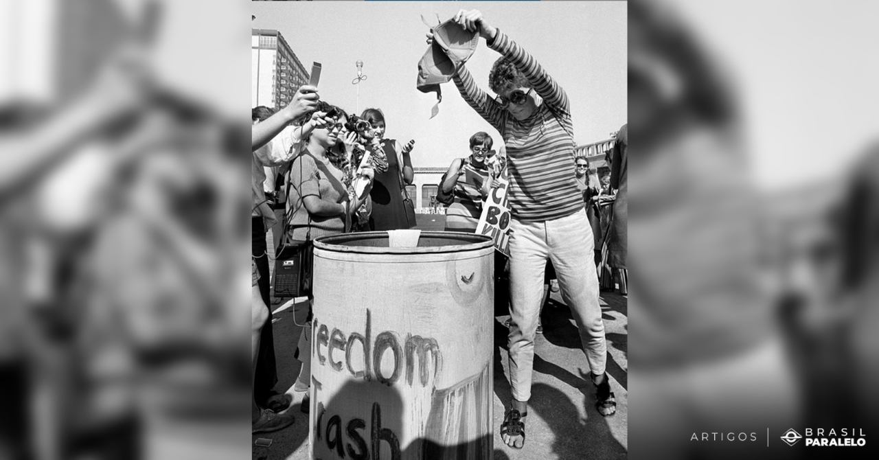 feministas-queimando-o-sutiã