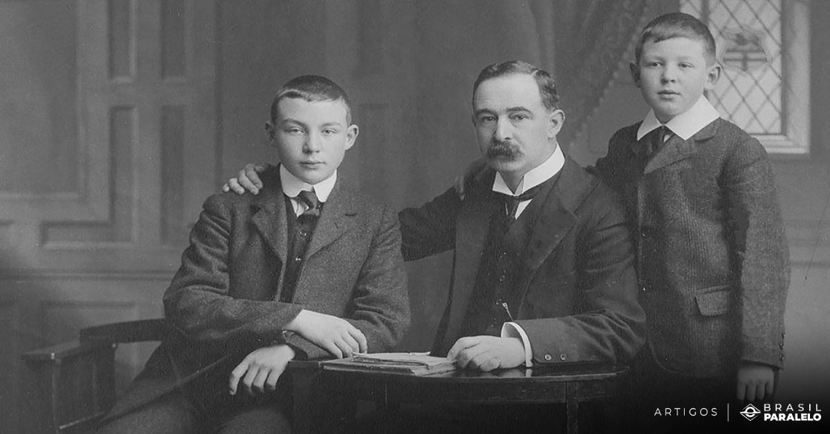 C.S. Lewis na infância com sua família