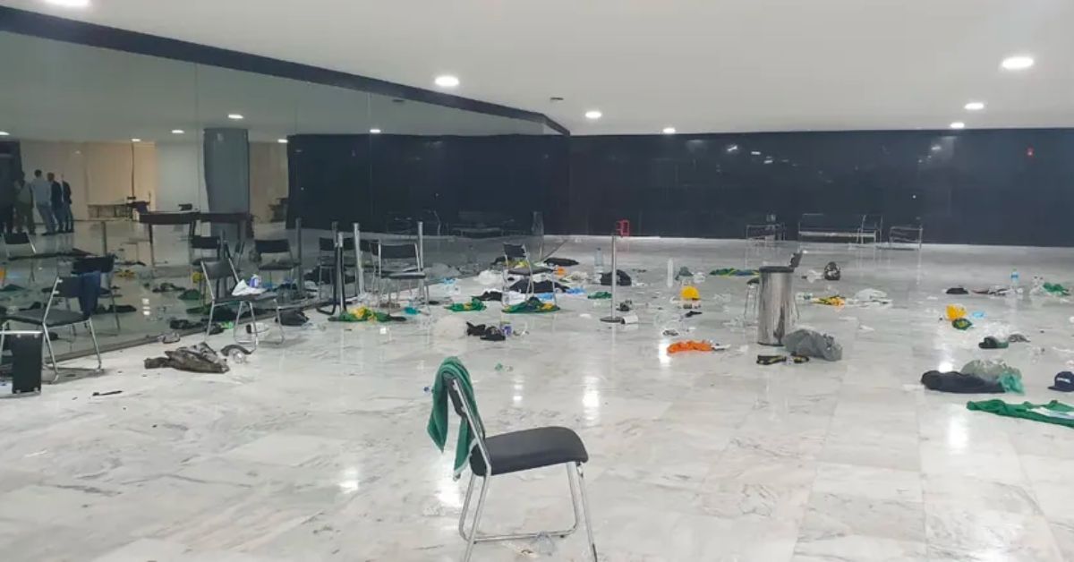 palacio-do-planalto-depredado