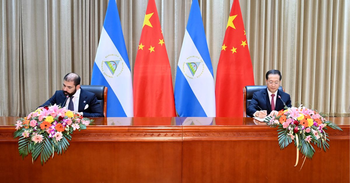 Representantes da Nicarágua e da China