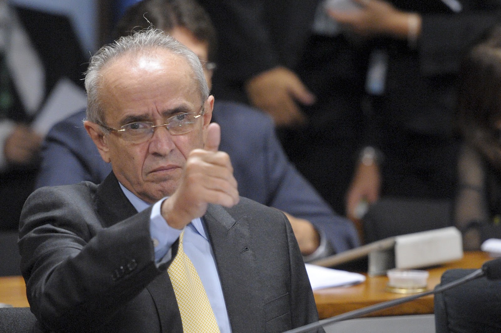 Prefeito Cícero Lucena lidera em João Pessoa com 53%, diz pesquisa