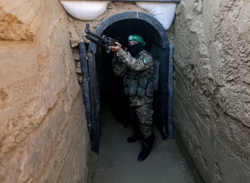 Túneis do Hamas: uma linha da frente invisível