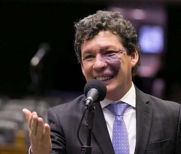 Reginaldo Lopes lidera corrida para o Senado em Minas
