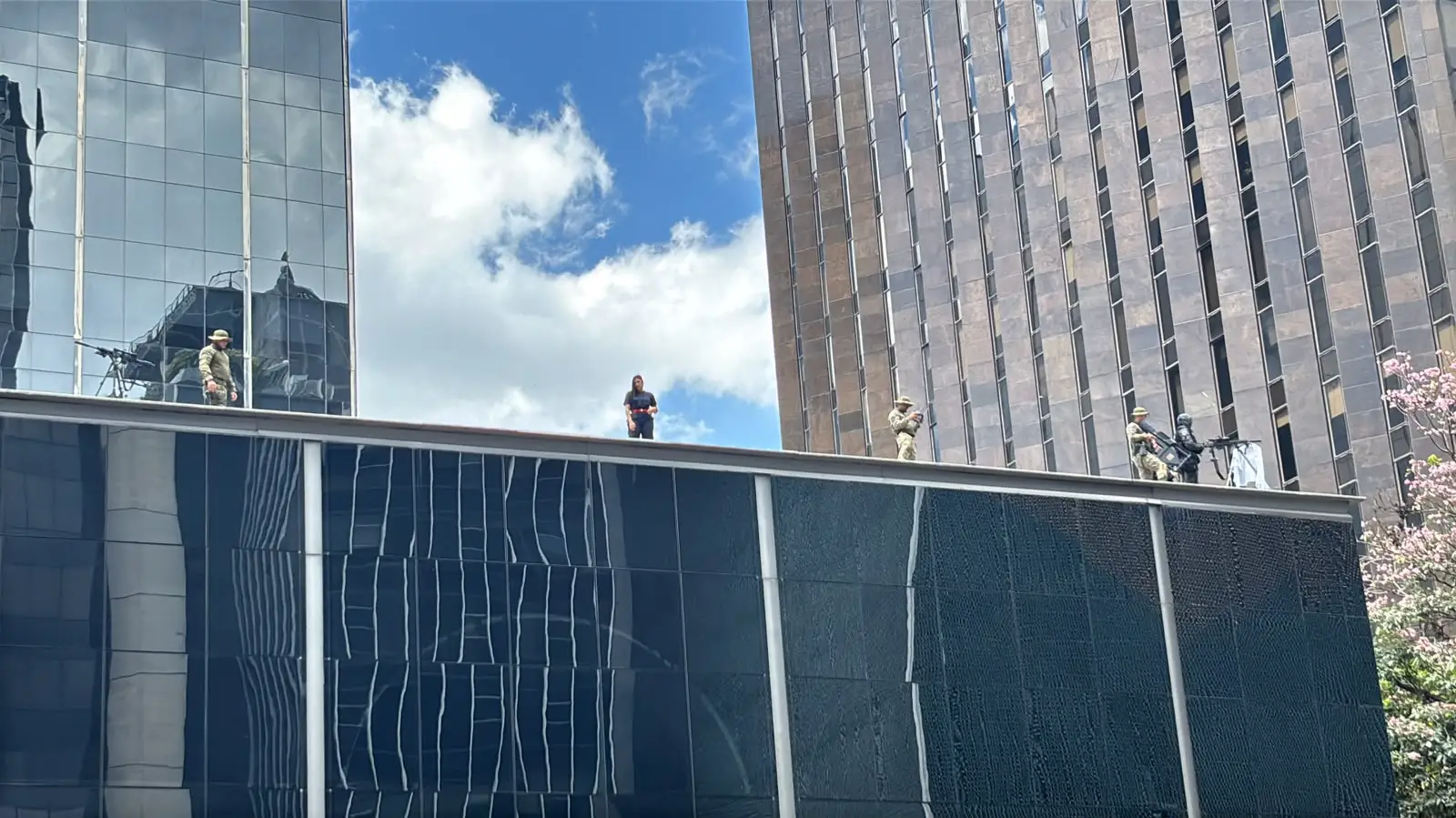 Snipers fazem a segurança na maifestação