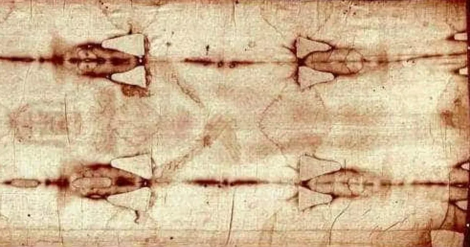 Cientistas analisam DNA no Santo Sudário e fazem descobertas