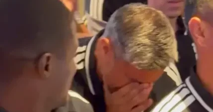 Árbitro se emociona ao descobrir que vai apitar a final da copa