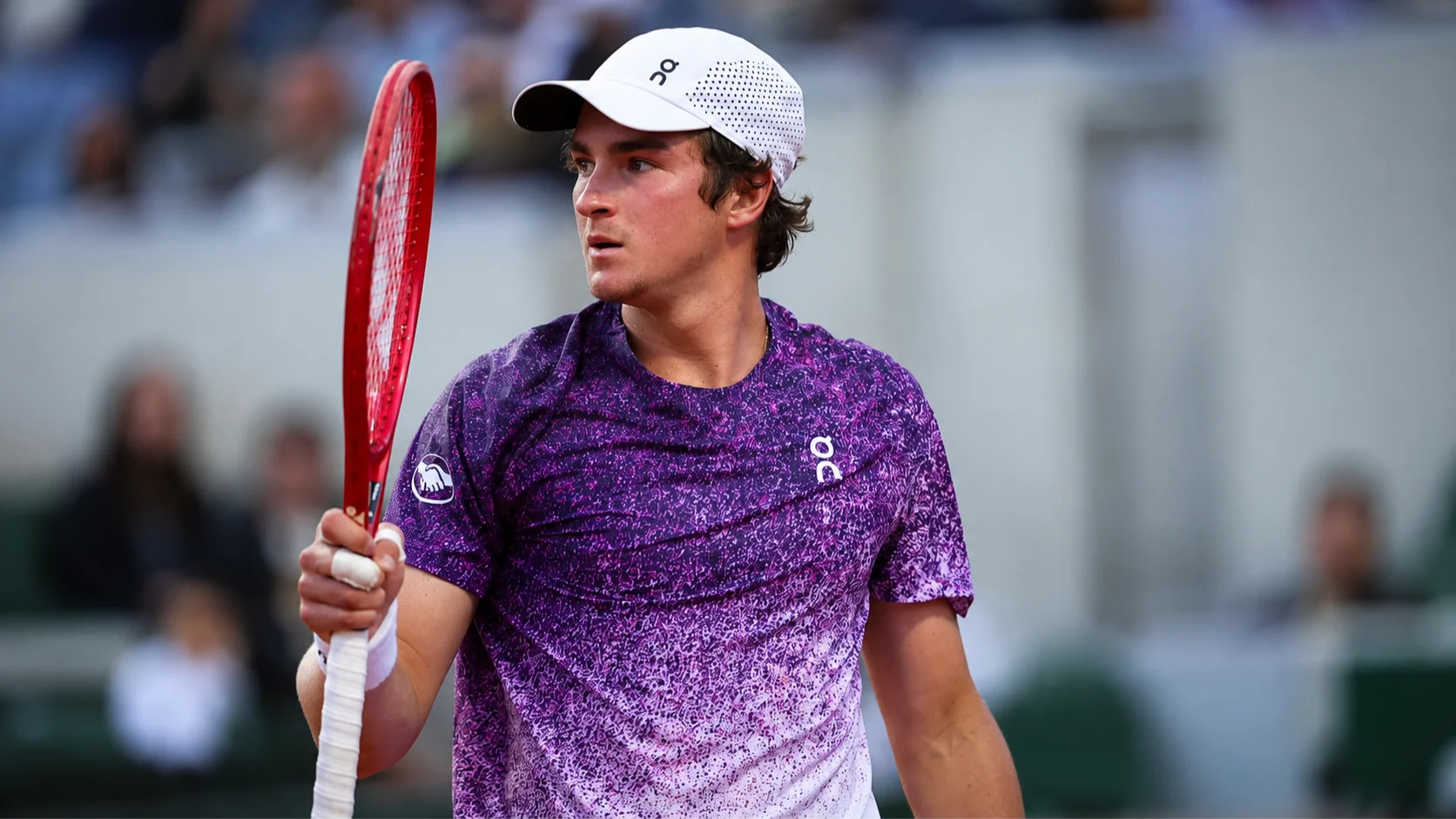 Cover image for João Fonseca vence Novak Djokovic em virada histórica em Roland Garros