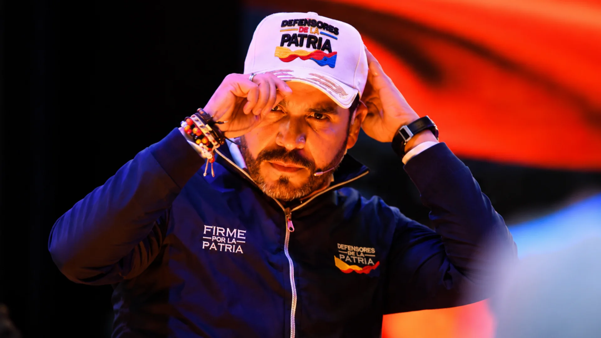 “Bukele colombiano” derrota partido de esquerda e é eleito presidente