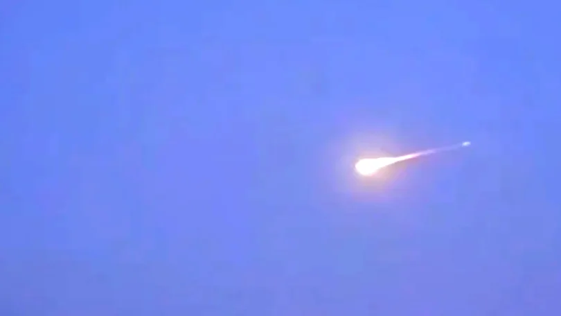 Meteorito que atingiu casa foi confundido com míssil iraniano