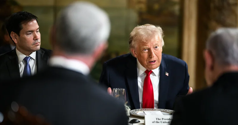 “Você é louco, p***a”: Trump grita com Netanyahu