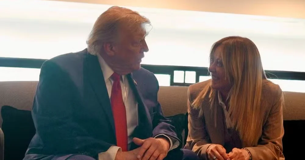Trump diz que Giorgia Meloni implorou por foto e ela nega