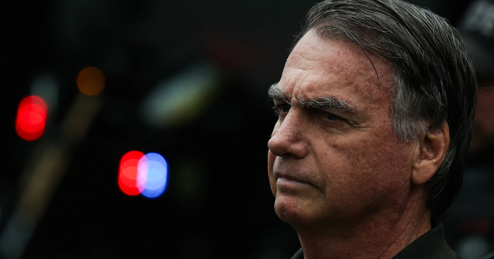 Bolsonaro depõe à Polícia Civil sobre arma apreendida com segurança